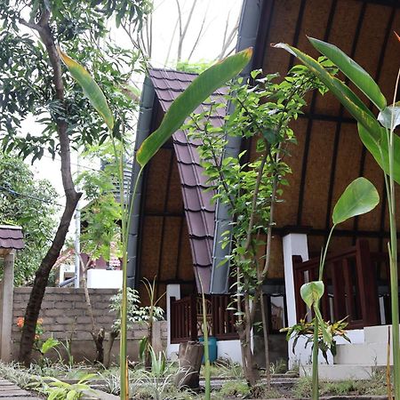 Rumah Gemala Gili Air Exterior foto